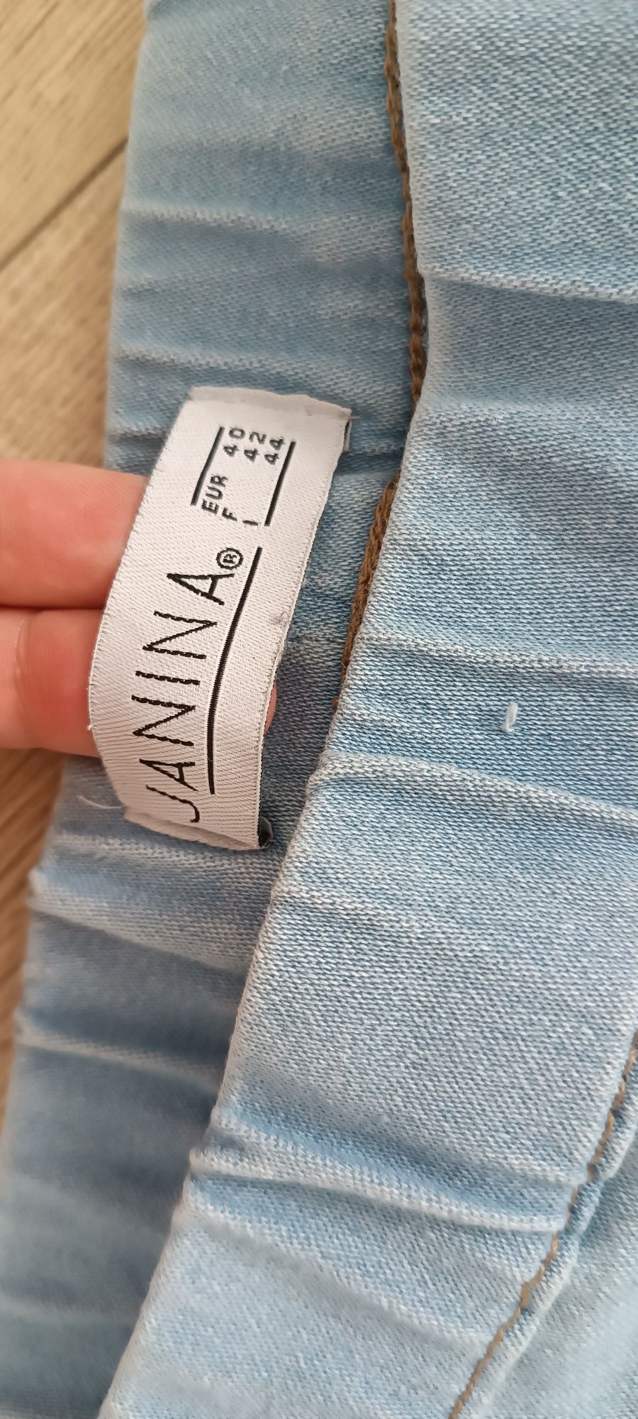 Spodnie damskie jeansy 40