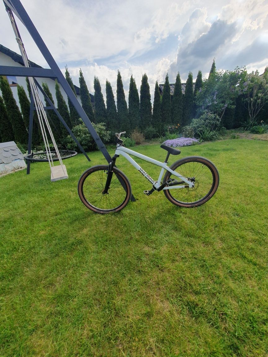 Nsbikes movement 3 rok 2023