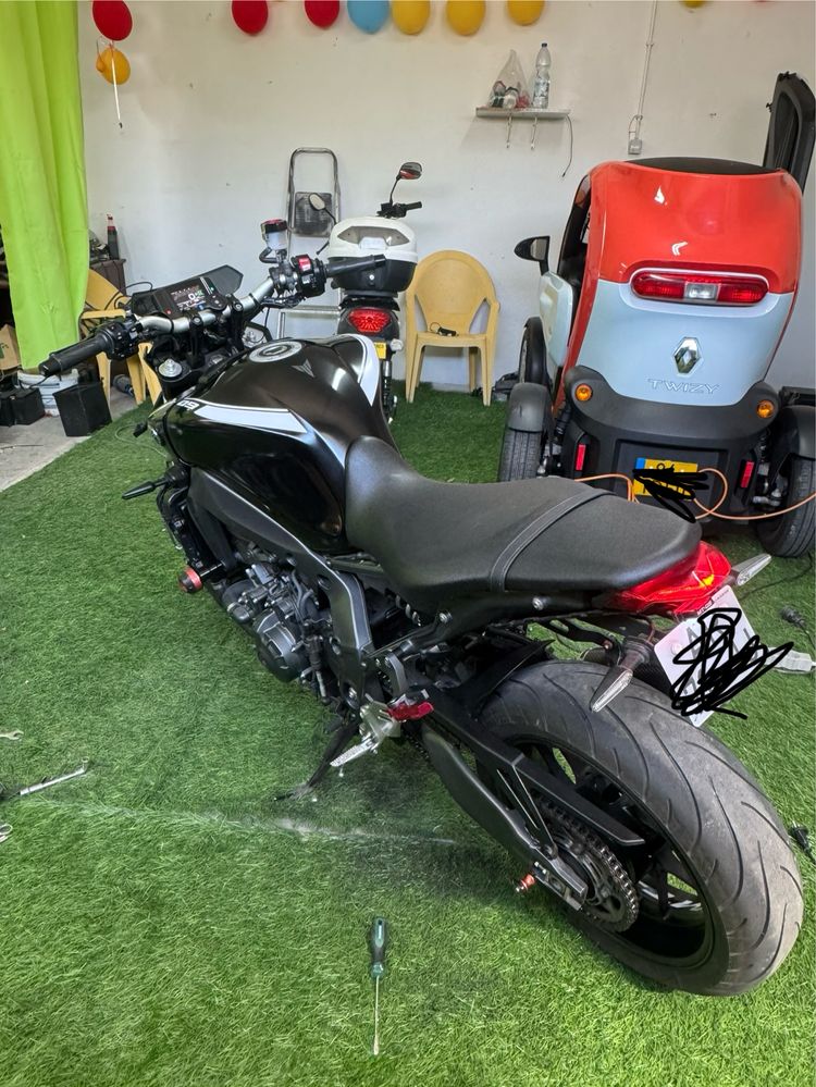 Yamaha mt-09 2022 projeto em carbono