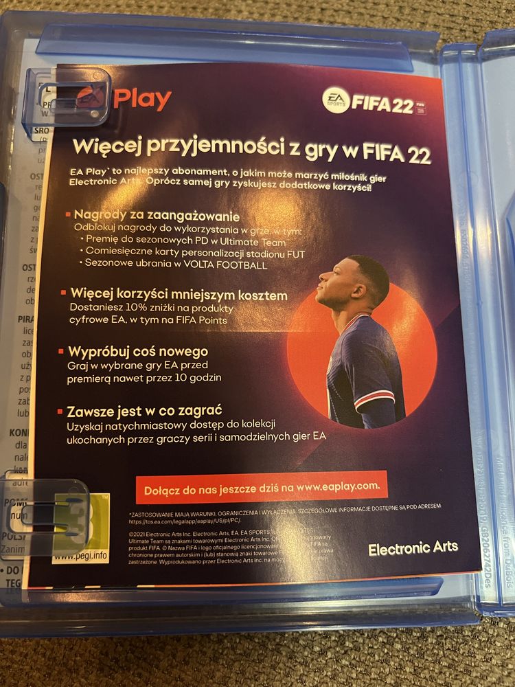 Игра FIFA 22 для PS5 (польская версия)