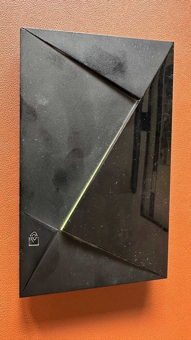 Nvidia Shield Pro avariada + comando OK – oportunidade! 35 EUR