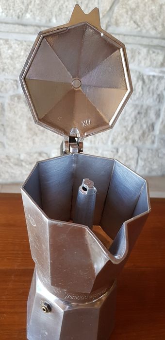 Guarda jóia trabalhado