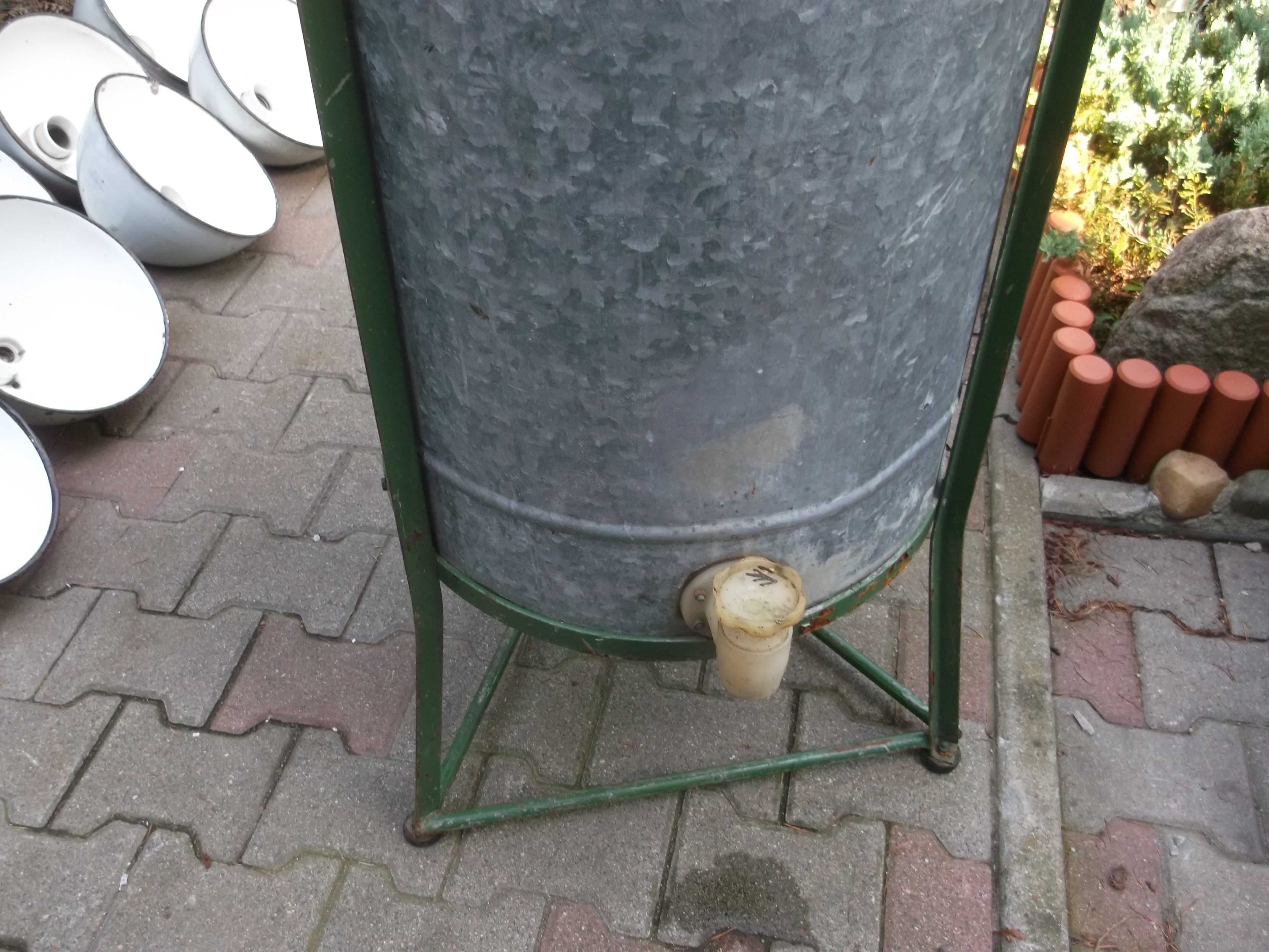 miodarka ręczna do miodu z epoki prlu