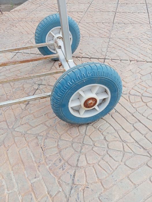 Тачка для кег универсальная