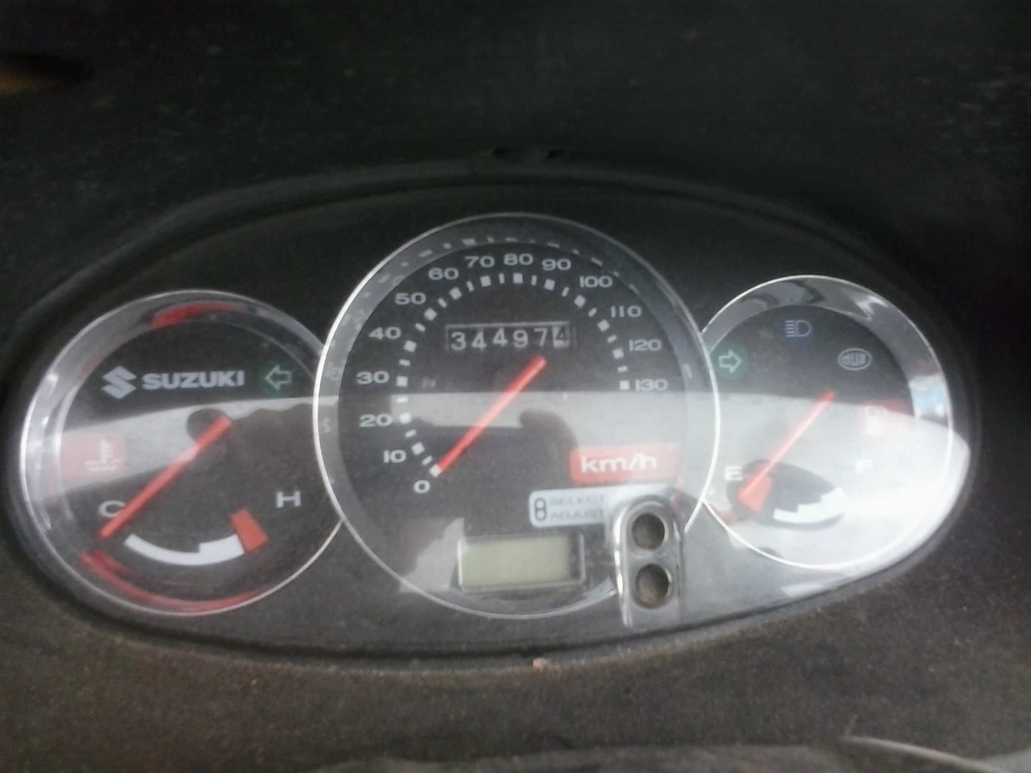 Skuter Suzuki Burgman 125 rok 2006 klasa MAXI kufer GIVI
