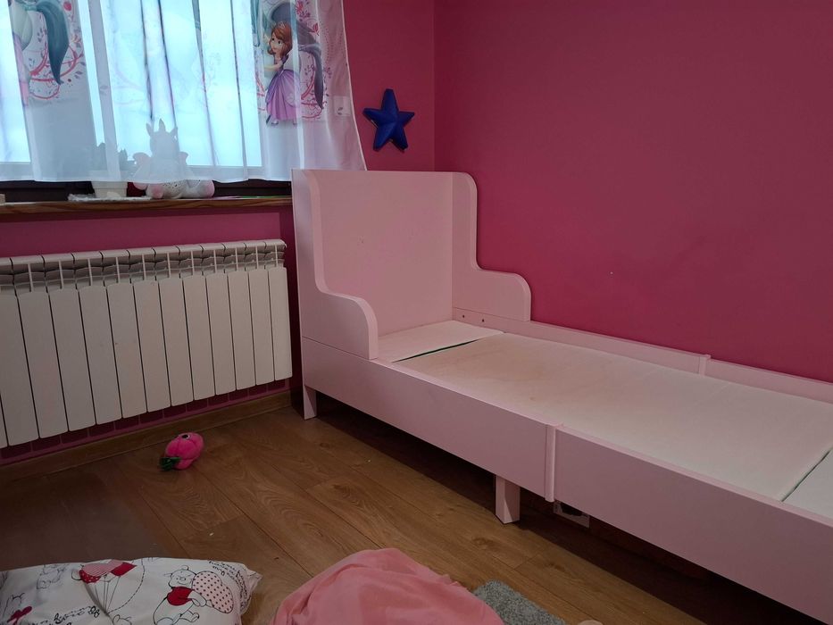 Sprzedam łóżko dziewczęce z materacem
