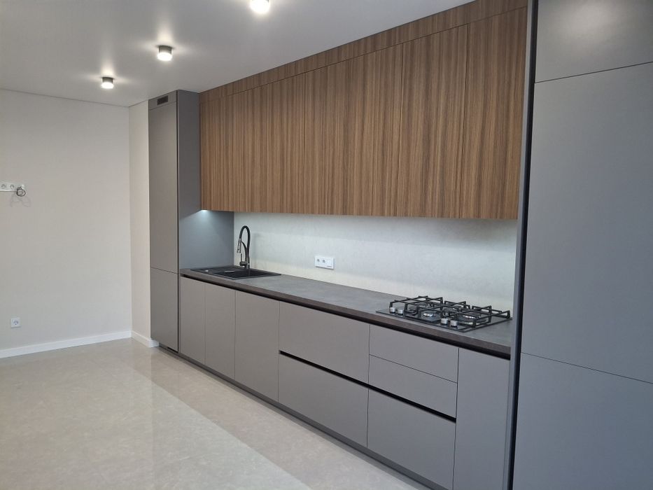 Продаж затишної 2-х кімнатної квартири на Щасливому