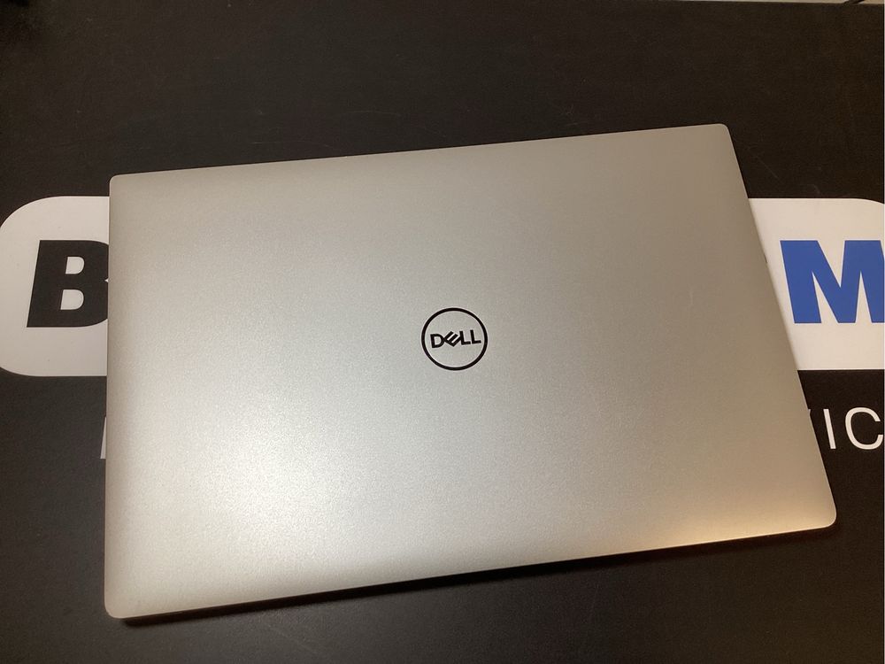 Sklep ladny laptop Dell Prcission 5530 i7 8gb 256gb 15,6” NVIDIA P2000