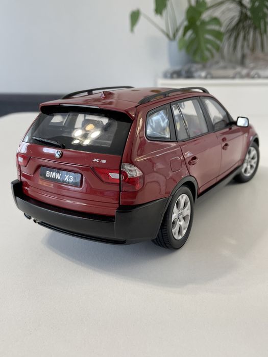Model BMW X3 1/18 Kyosho jak Minichamps Norev 1:18 Maisto Bburago NZG