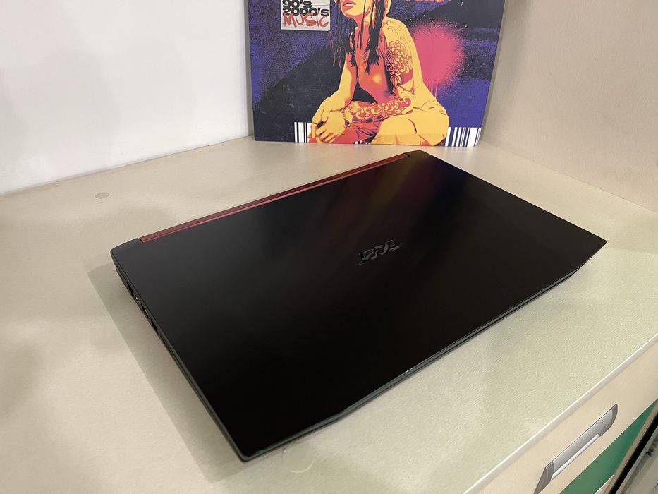 Игровой ноутбук Acer Nitro 5 на Intel i5-8300H с Nvidia GTX1050 / SSD