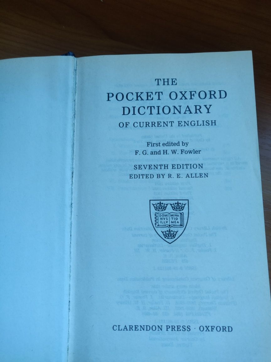 The Pocket Oxford Dictionary wyd.VII 1990 r.