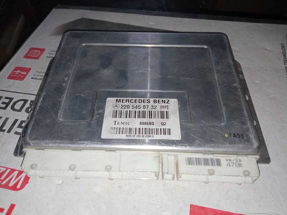 Блок модуль керування пневмо-підвіскою Mercedes W220 3.2CDI 2205450732