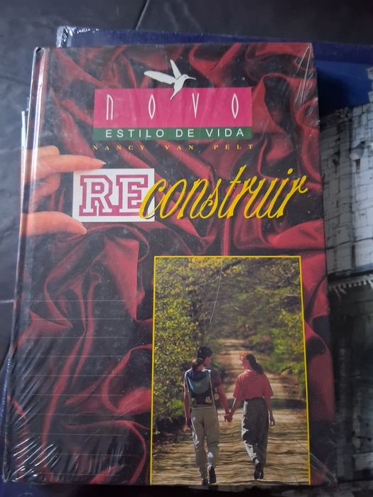 Livros de vários autores