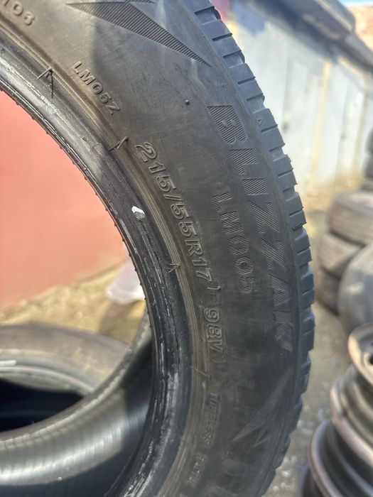 Зимові Bridgestone Blizzak LM005 215/55 R17 – 2021, стан гарний
