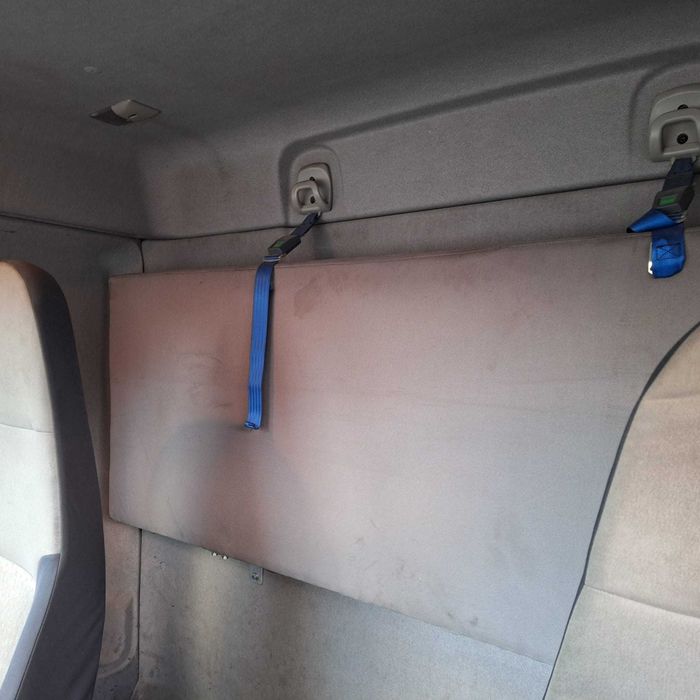 Vende-se Renault Midlum 180 c/ plataforma