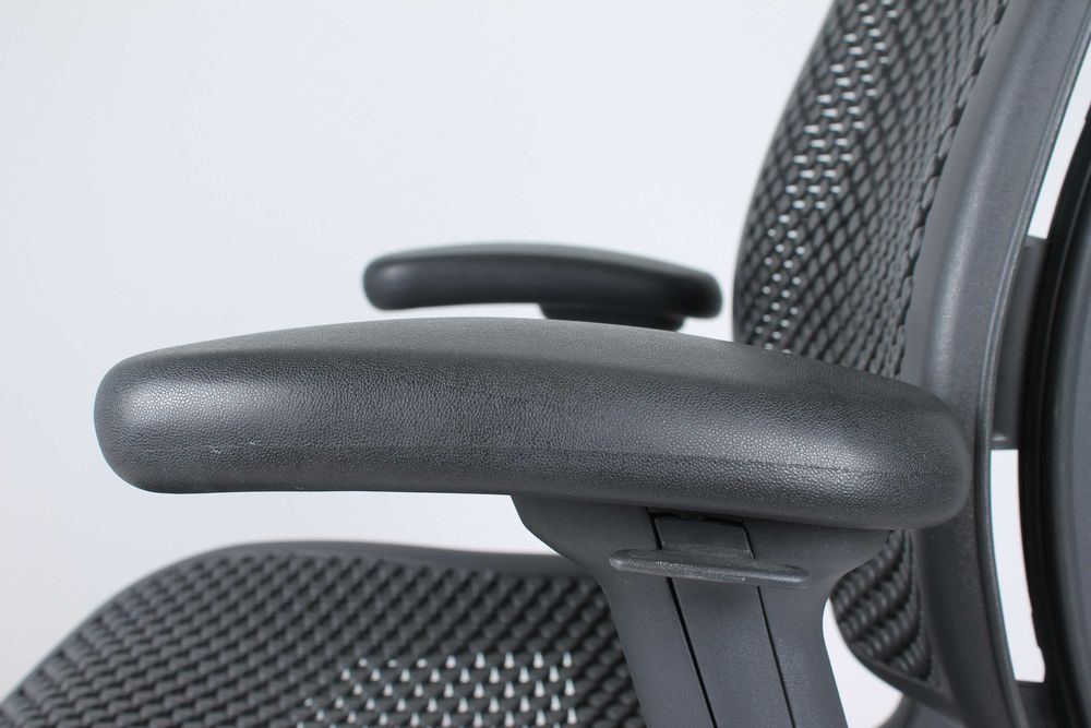Cadeira Herman Miller modelo CELLE