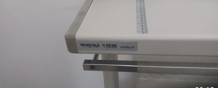 Guilhotina Manual Trim