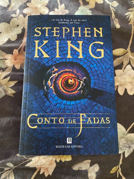 Livro novo Stephen King " Contos de Fada "