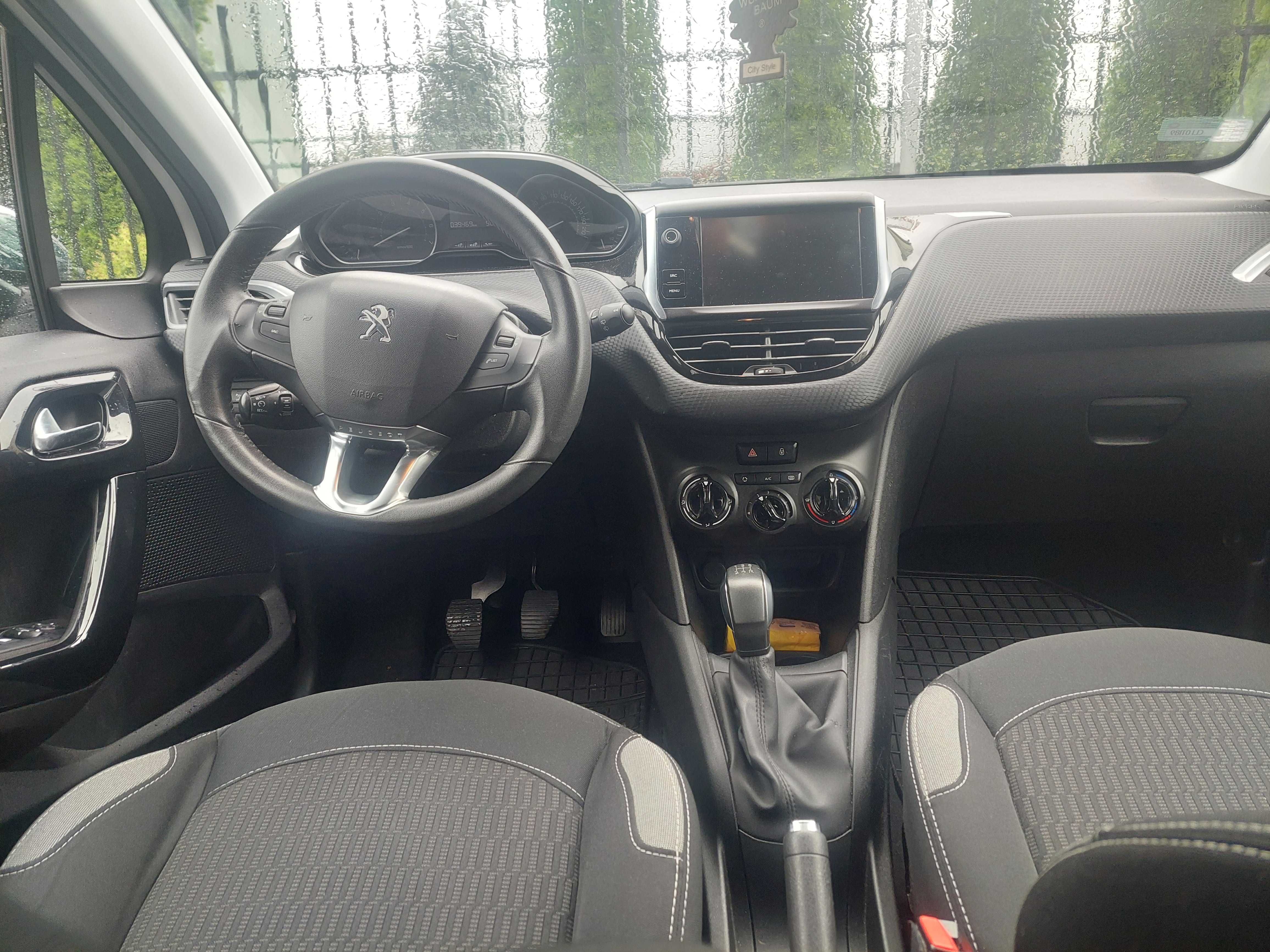 Sprzedam Peugeot 208