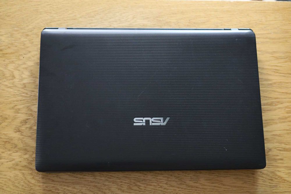 Laptop ASUS K53SV 15,6" | 8 GB RAM | Intel i5 | GeForce 540 GT