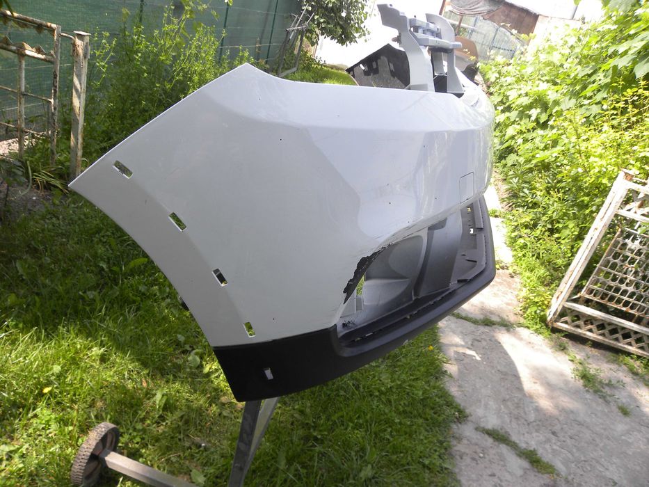 бампер пер., зад., Renault Sandero Stepway