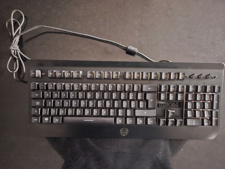 Teclado KROM mecânico