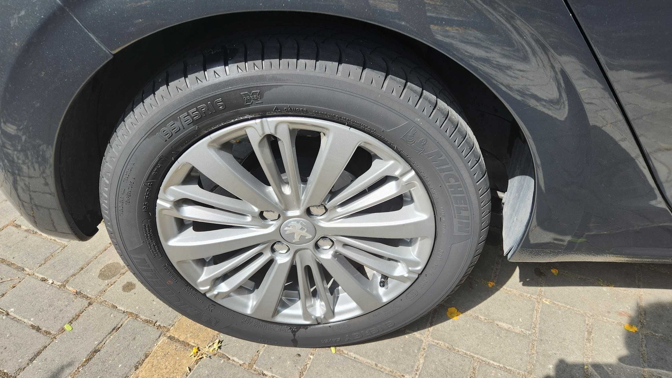 Peugeot 208 1.6 Bluehdi Style 2016 - Gasóleo - 68.000km