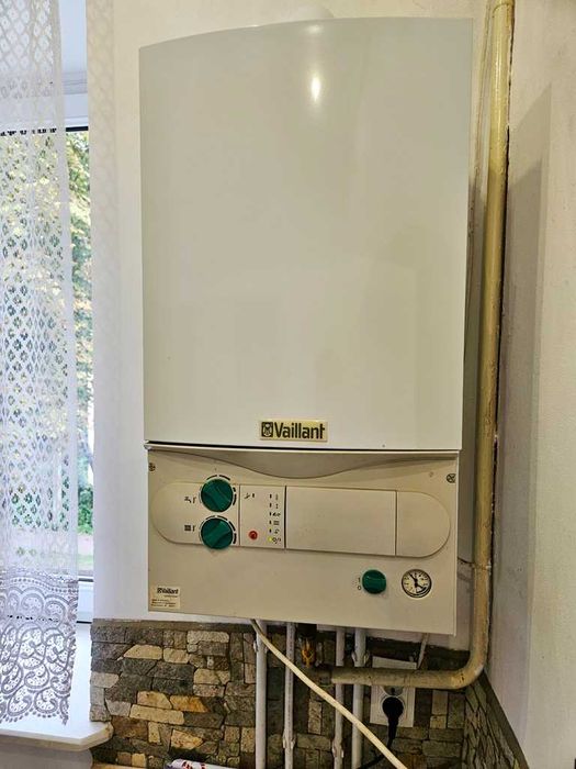 Житлова двокімнатна квартира з меблями та власним опаленням...