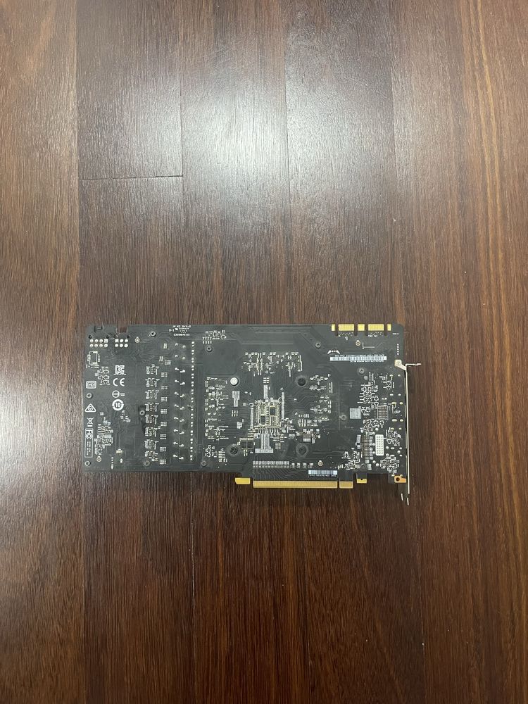 GeForce GTX 1070 ARMOR 8G OC