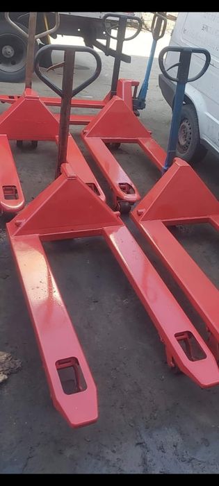 Porta- palete ,Vendo porta-paletes em excelente estado, ideais para ar