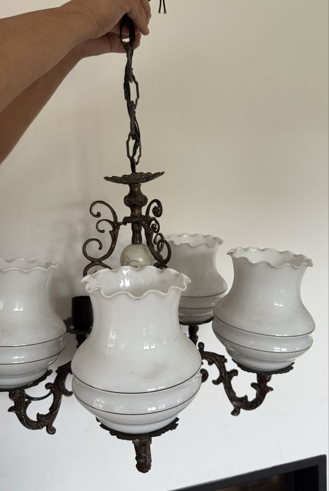 Lampa wisząca w starym stylu PRL