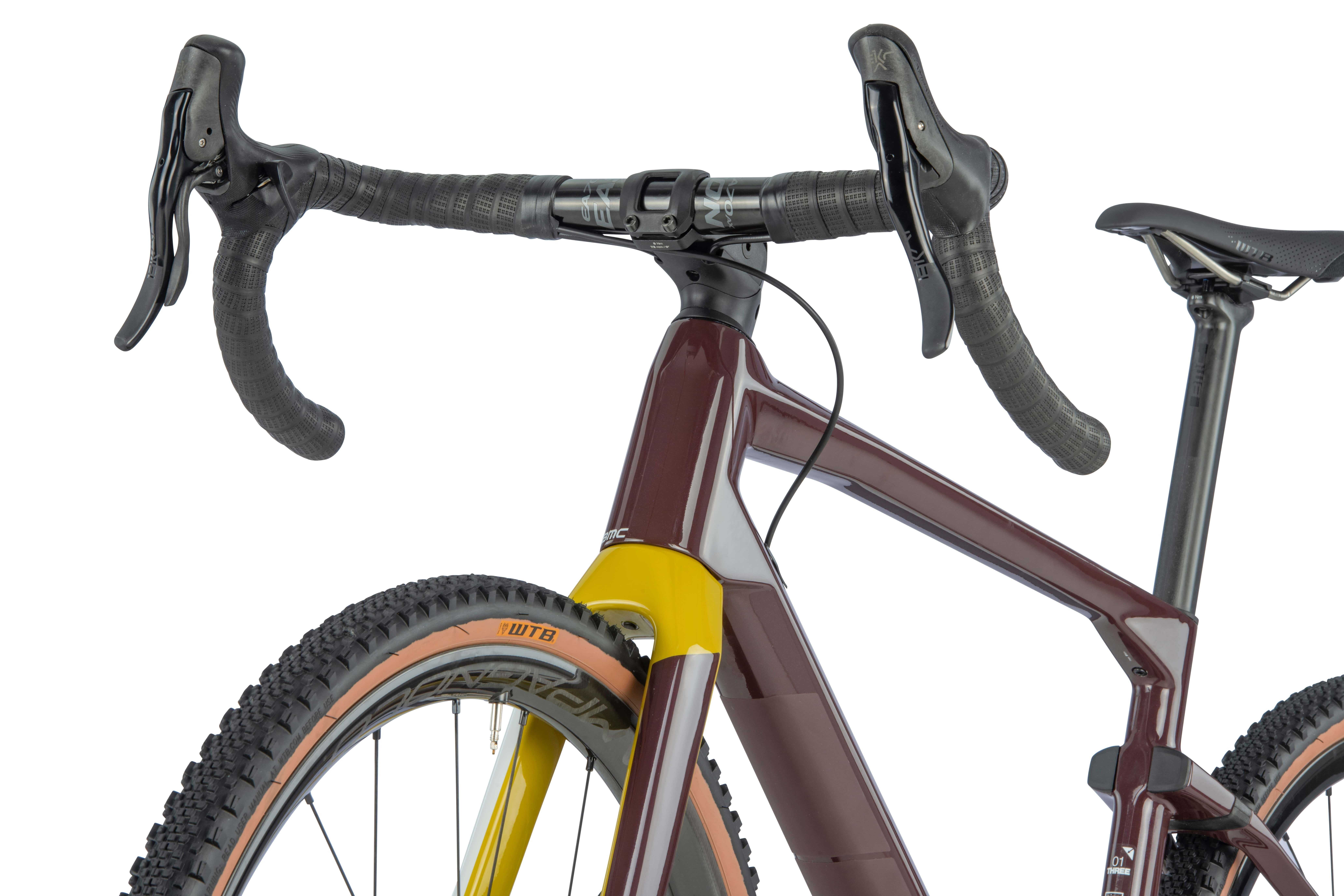 Nowy BMC URS 01 THREE Campagnolo Ekar 1x13