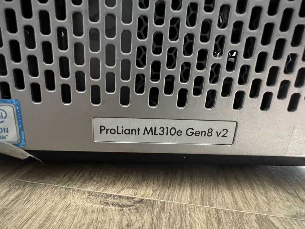 HP Proliant ML310e gen8 v2