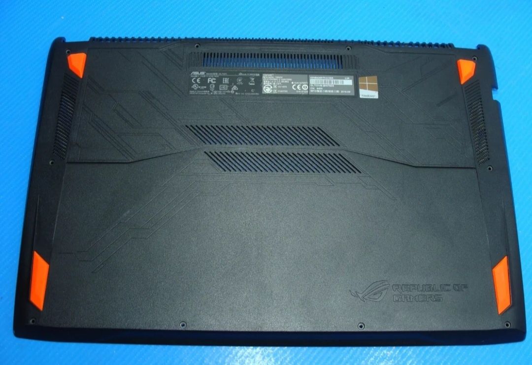 ASUS ROG GL702 series Tampa inferior
