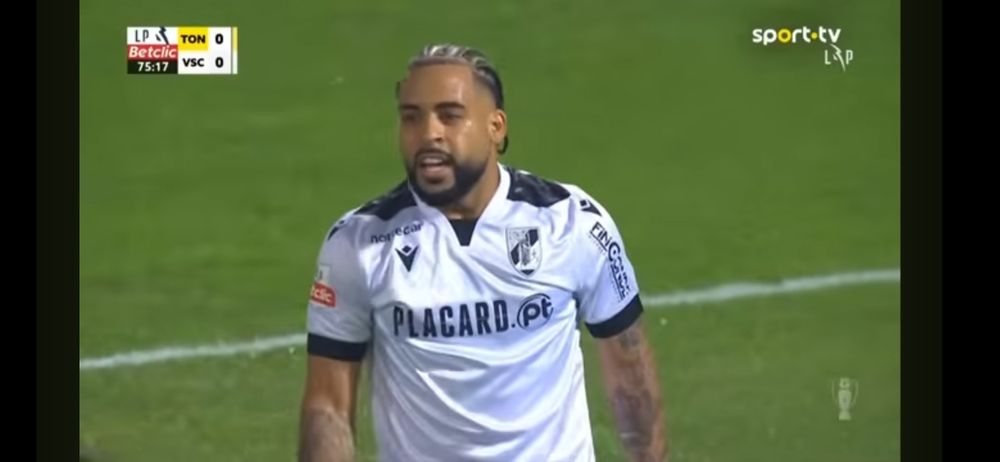 Vendo camisola Vitoria de Guimarães