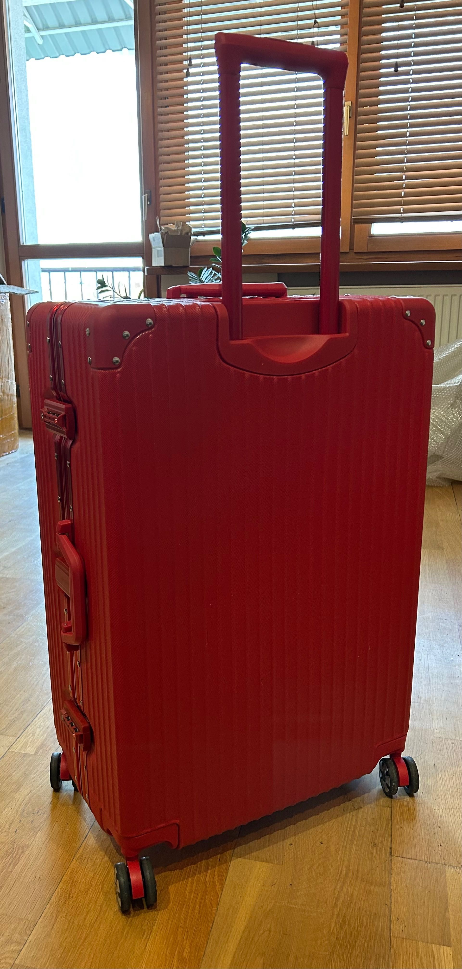 Walizka bagaż rejestrowany / zamek jak Samsonite Rimowa - czerwona