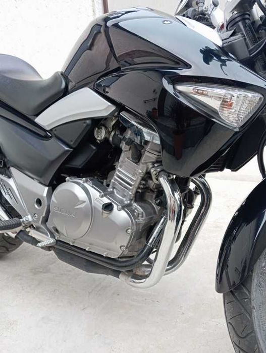 Suzuki Inazuma GW250