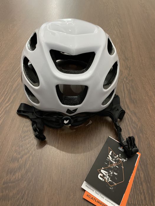 Capacete catlike vento