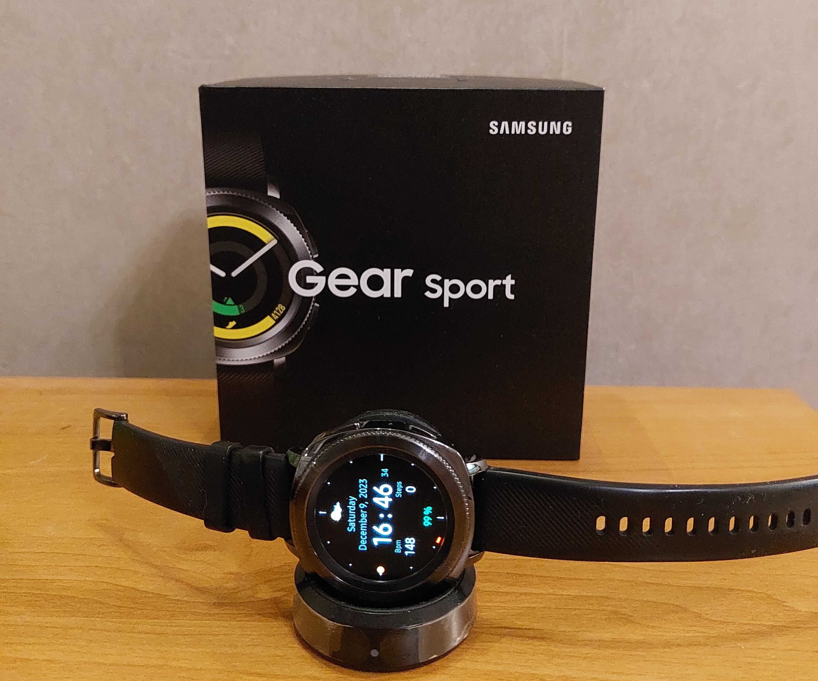 Смарт-часы Samsung Galaxy Gear Sport SM-R600 Black