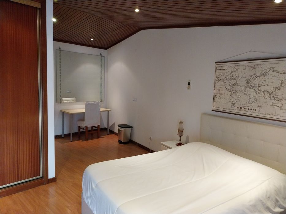 Quarto para arrendar