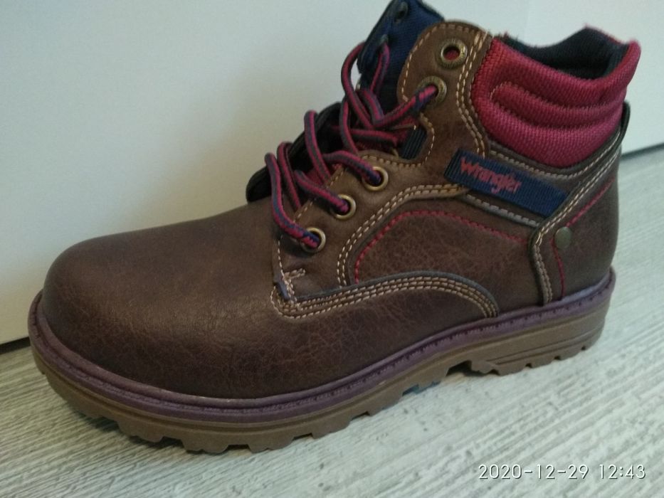Buty Wrangler r 33 nowe! trapery