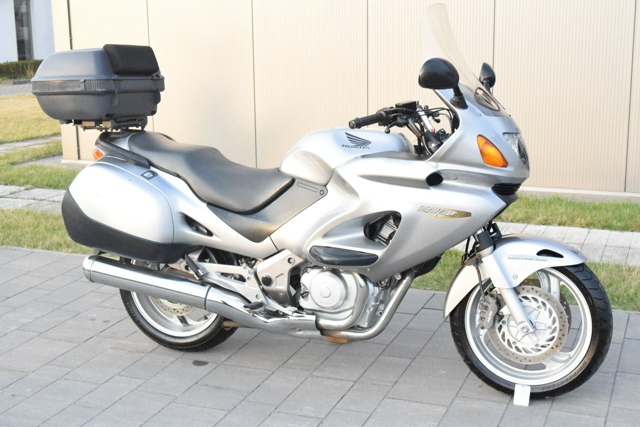 Honda NT 650 Ładny stan, 2 ręka, KSIĄŻKA, dok. na km, z D***