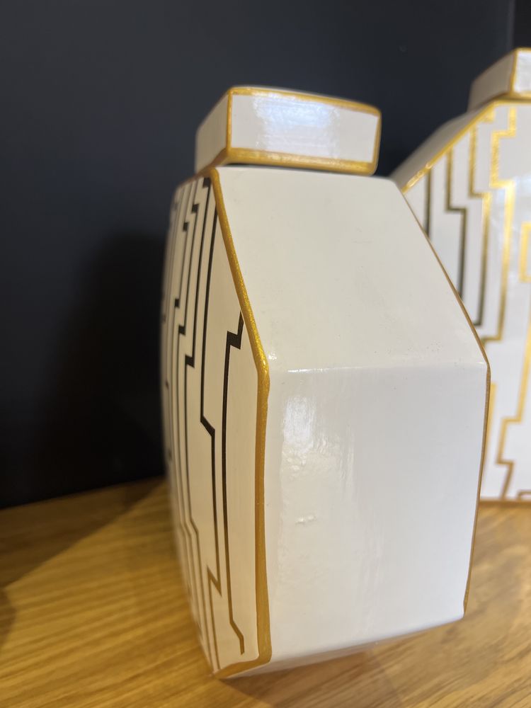 Pote Poligono Branco e Dourado