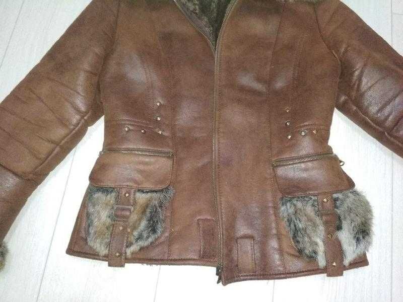 Короткая женская дублёнка