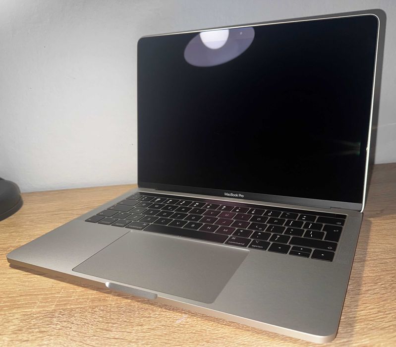 Laptop Apple MacBook Pro A2159 13,3' 2019 32 cykle Core I5 8GB / 256GB