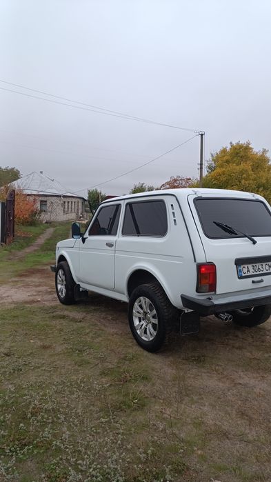 Нива 2003г 3300$