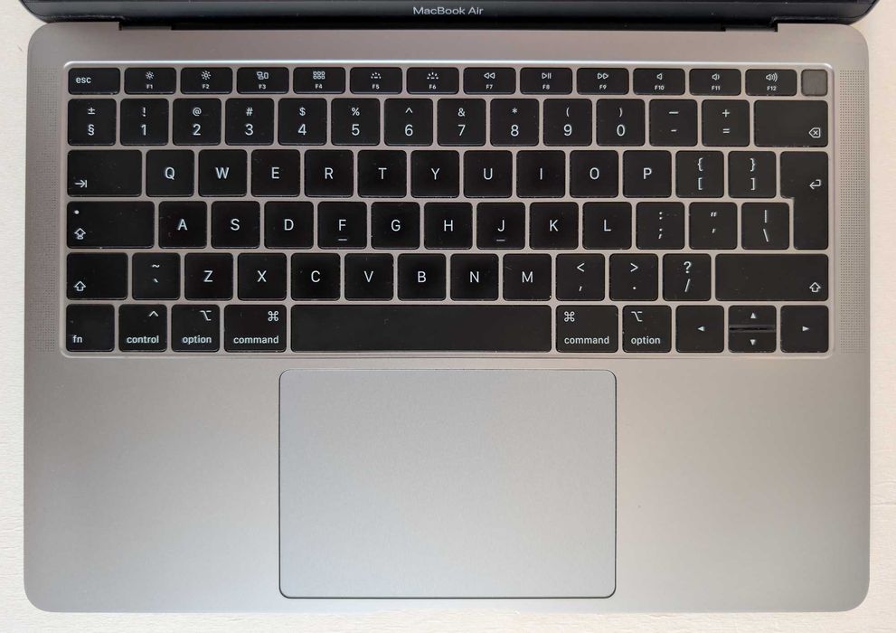 Apple MacBook Air 13 2018/13.3/i5-8210Y-3.6GH/8GB/SSD256/Sonoma 14.8.2