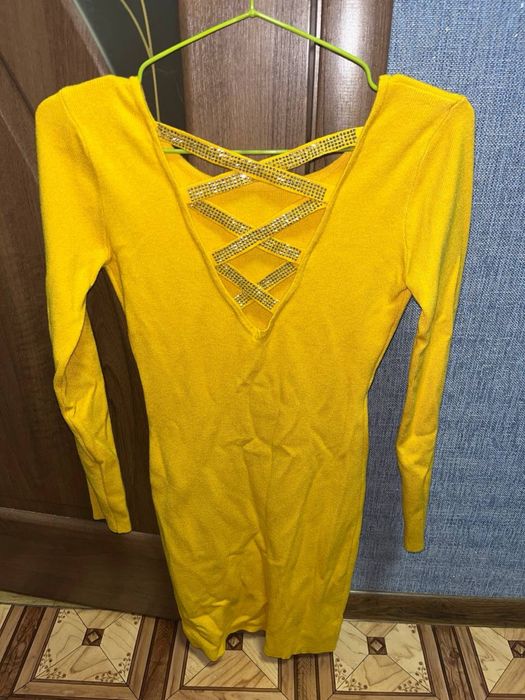 Жовта сукня рубчик б/в