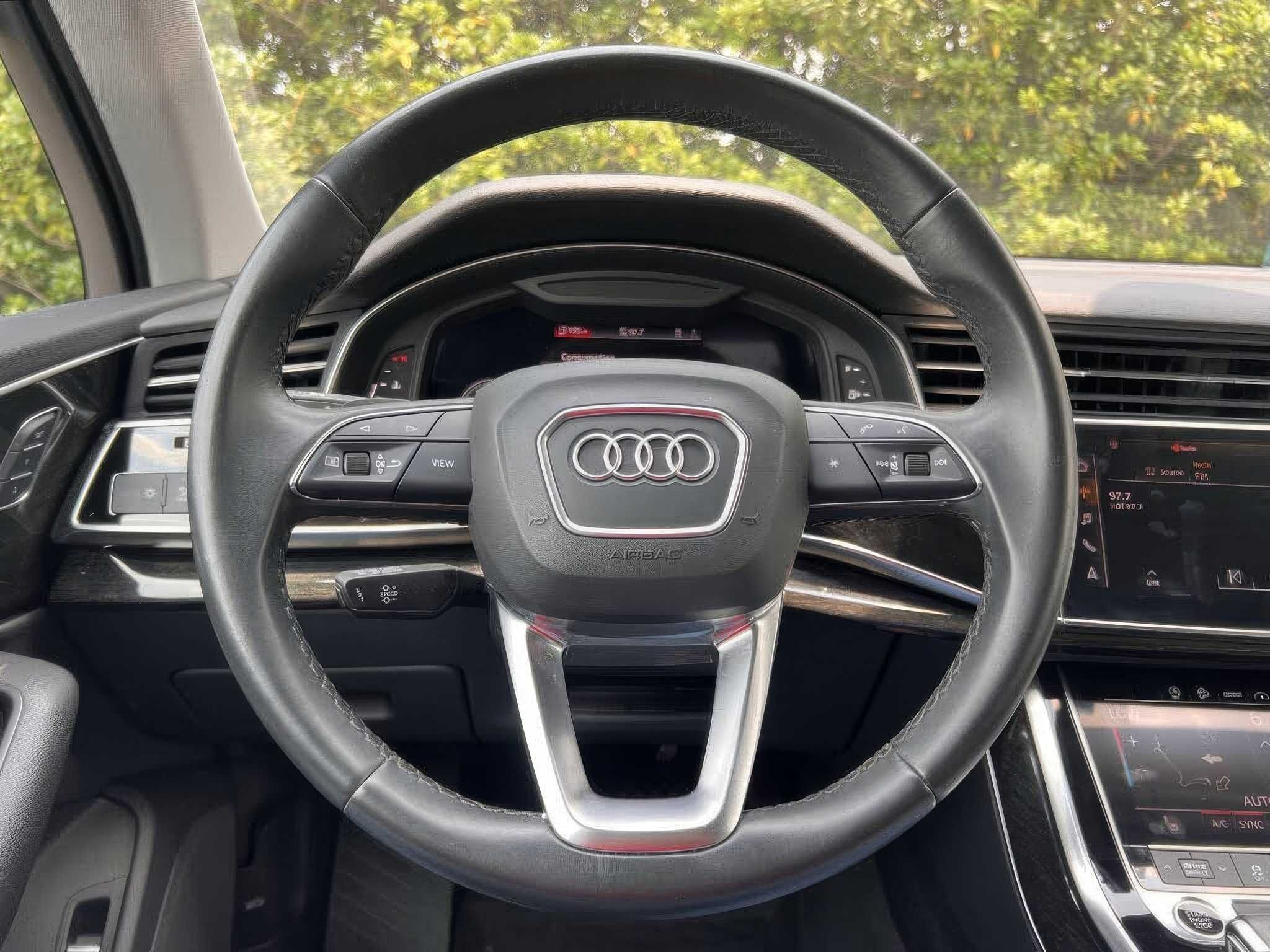 2022 Audi Q7 quattro Premium 55 TFSI