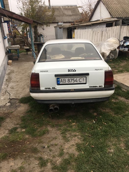 Обмен Опель omega a 2.0. 1998